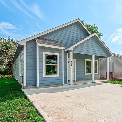 403 Travis Street, Baytown, TX 77520