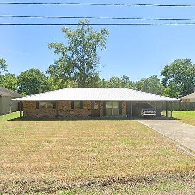 40449 Kathy St, Gonzales, LA 70737