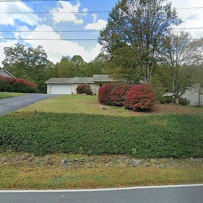 4088 Turnpike Rd # 4, Horse Shoe, NC 28742