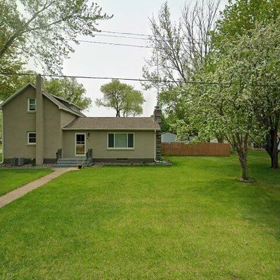 417 1 St St Nw, Richmond, MN 56368