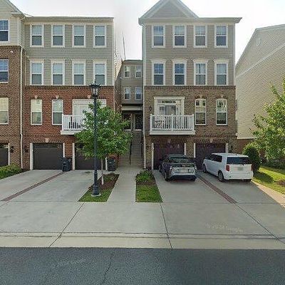 43389 Town Gate Sq, Chantilly, VA 20152