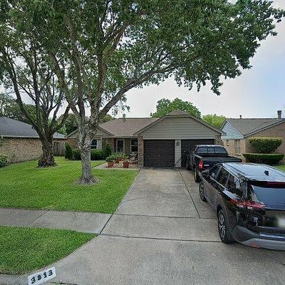 3813 Aspen Dr, La Porte, TX 77571