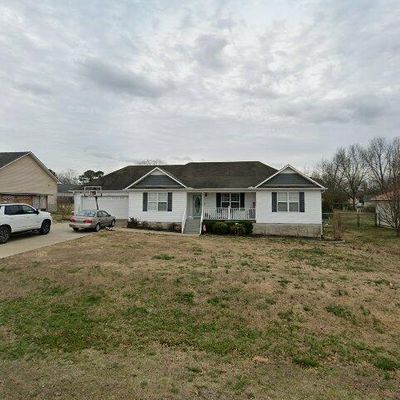 382 Land Cir, Albertville, AL 35950