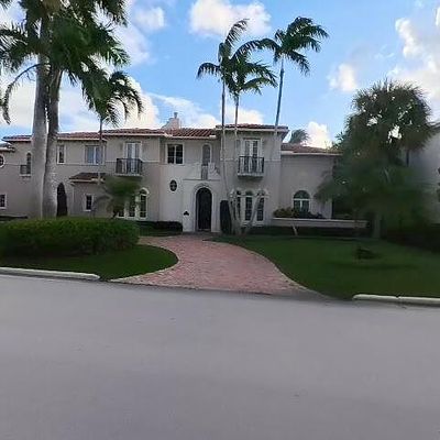 384 Royal Palm Way, Boca Raton, FL 33432