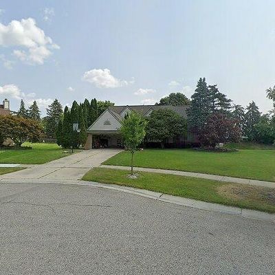 39478 Squire Rd, Novi, MI 48375