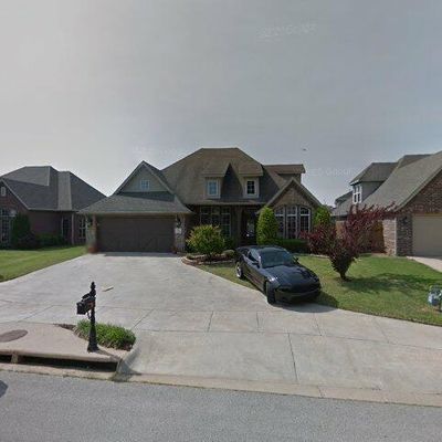 4 Dawn Hills Dr, Bentonville, AR 72712