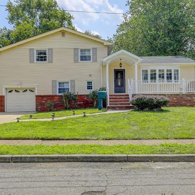 4 Elmwood Pl, Old Bridge, NJ 08857