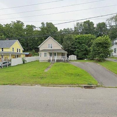 4 Moosup Pond Rd, Plainfield, CT 06354