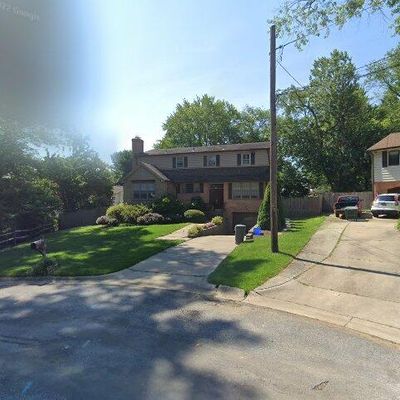 4 Van Dyck Ct, Potomac, MD 20854