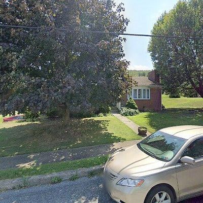 48 Butter Ln, Reading, PA 19606