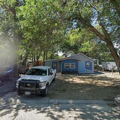 48 Oregon Ave, Lovell, WY 82431