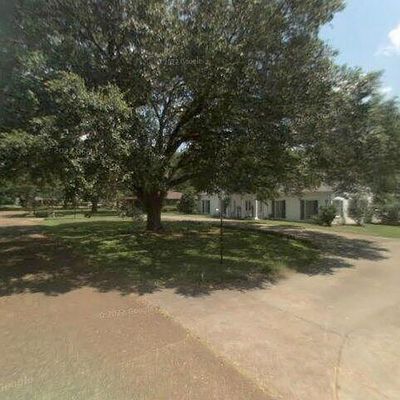 5 Bingaman Ln, Natchez, MS 39120