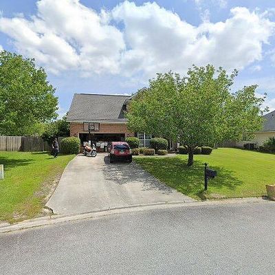 50 Taylor Ct, Richmond Hill, GA 31324