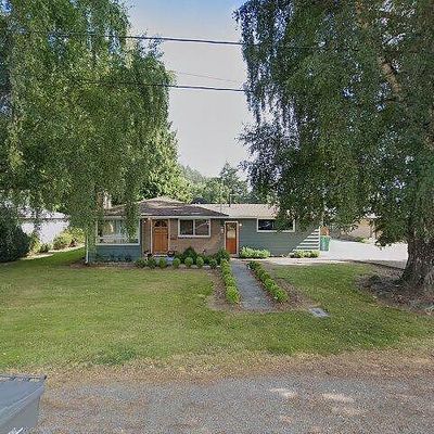 504 N Oak St, Burlington, WA 98233