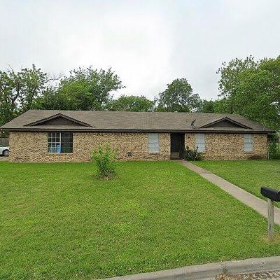 507 Rolling Hills Dr, Hewitt, TX 76643