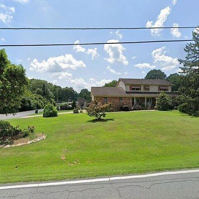 513 Delview Rd, Cherryville, NC 28021