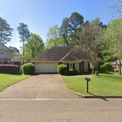 438 Autumn Creek Dr, Ridgeland, MS 39157