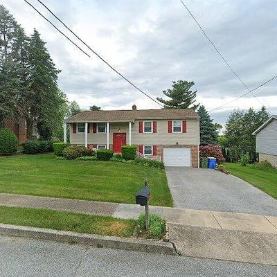 442 Pinehurst Rd, York, PA 17402