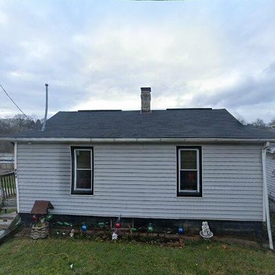 447 Montgomery Ave, Bridgeville, PA 15017