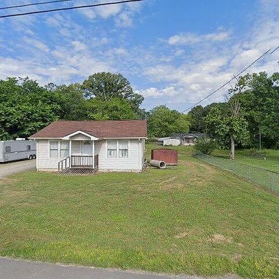 45 Glade Rd, Rossville, GA 30741