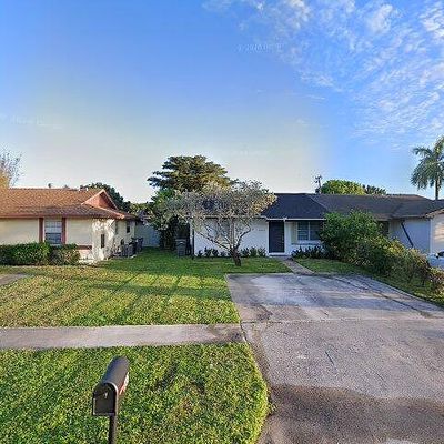 4555 Arthur St, Palm Beach Gardens, FL 33418