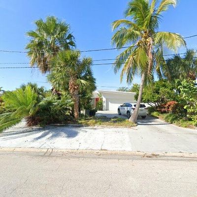 46 Dolphin Dr, Treasure Island, FL 33706