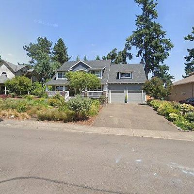 555 Shelokum Dr, Silverton, OR 97381