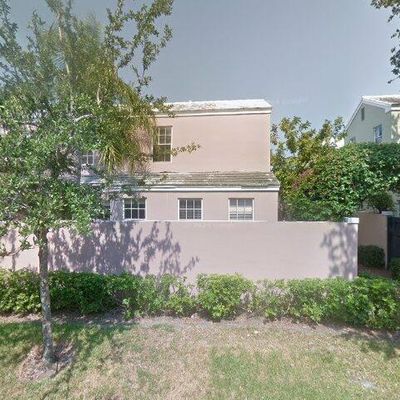 5926 Catesby St, Boca Raton, FL 33433