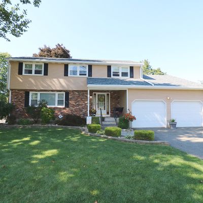 6 Hampshire Pl, Cromwell, CT 06416