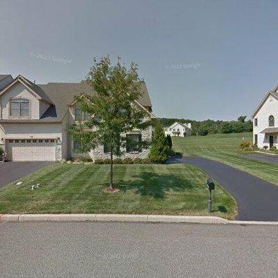 6 Kingston Cir, Exton, PA 19341