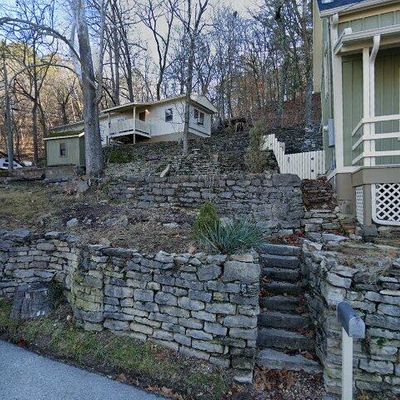 6 Steele St, Eureka Springs, AR 72632