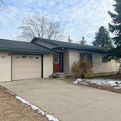 601 S Hubbard Ave, Litchfield, MN 55355