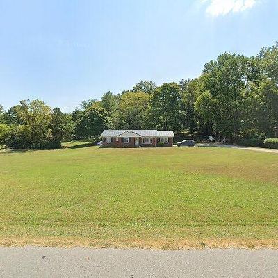 61 Hillsboro Rd, Clarksville, TN 37042