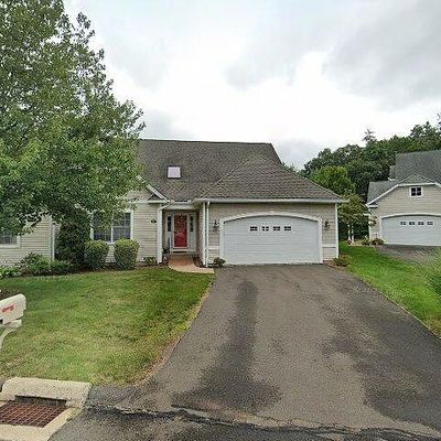 61 Hunt Glen Dr # 61, Granby, CT 06035