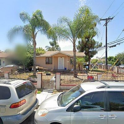 6101 Woodlawn Ave, Maywood, CA 90270