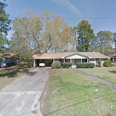 611 Willow Bend Dr, Lufkin, TX 75901