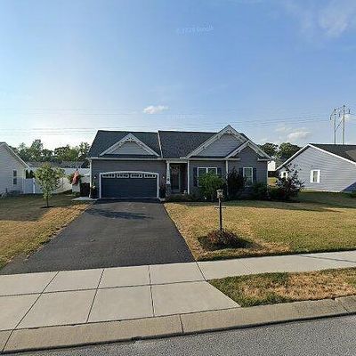 6124 Jennifer Ln, Spring Grove, PA 17362