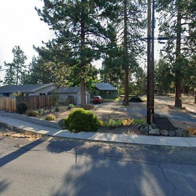 61494 Blakely Rd, Bend, OR 97702