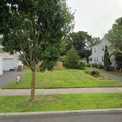 537 Prospect Ave, Piscataway, NJ 08854