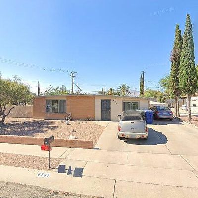 6701 E Nicaragua Dr, Tucson, AZ 85730