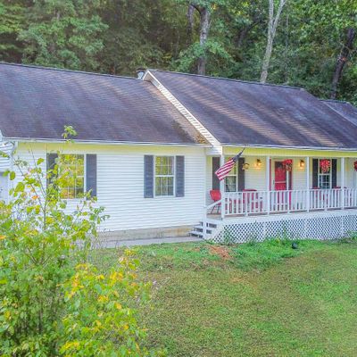 689 Mahoney Rd, Oliver Springs, TN 37840