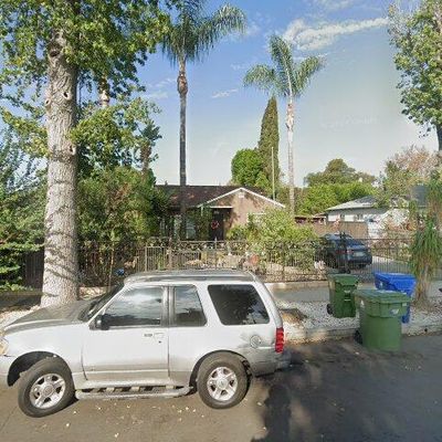 6909 Encino Ave, Van Nuys, CA 91406