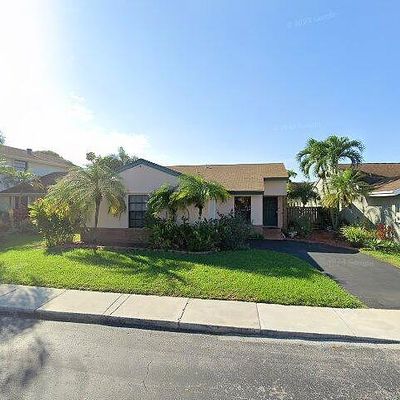 691 Shiloh Ter, Davie, FL 33325