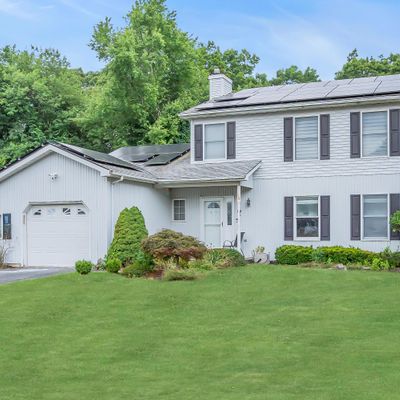 7 Mulberry Ct, Jackson, NJ 08527