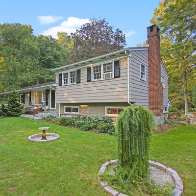 7 Short Ln, Ridgefield, CT 06877