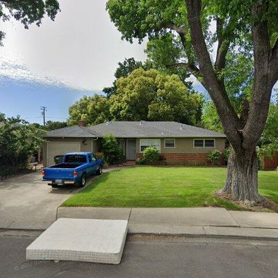 704 Edison Ave, Modesto, CA 95350