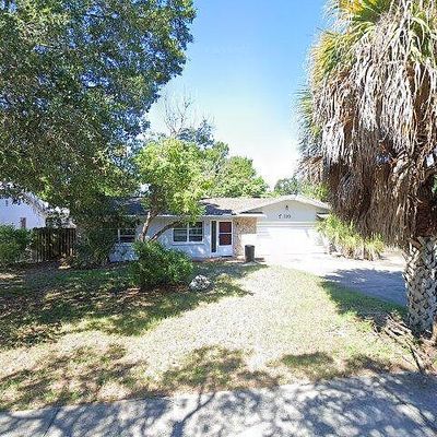 720 Lentz Rd, Belleair Bluffs, FL 33770