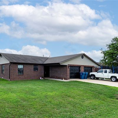 619 1st Avenue, Gravette, AR 72736