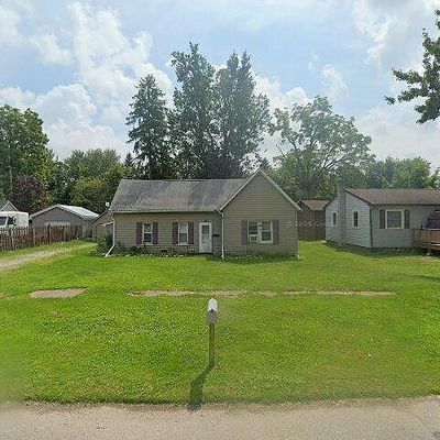 62 E Mills St, Sandusky, MI 48471