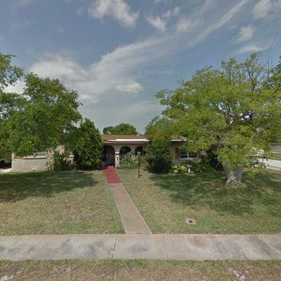 635 Barrett Dr, Merritt Island, FL 32952